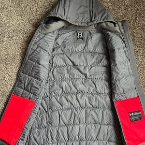 Women’s Under Armour Grey Vest size Medium